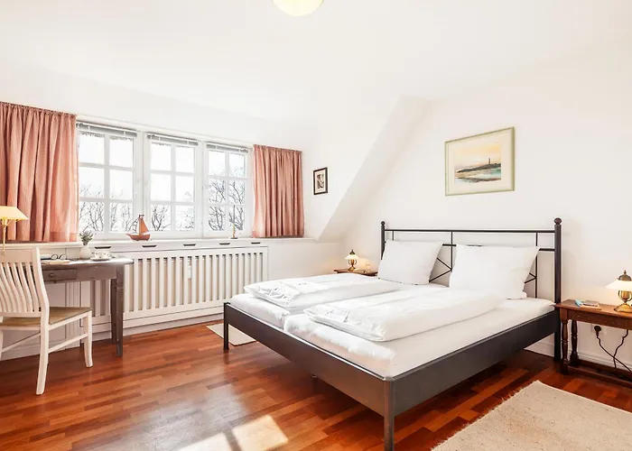 Semesterbostad Hausteil Tornerose